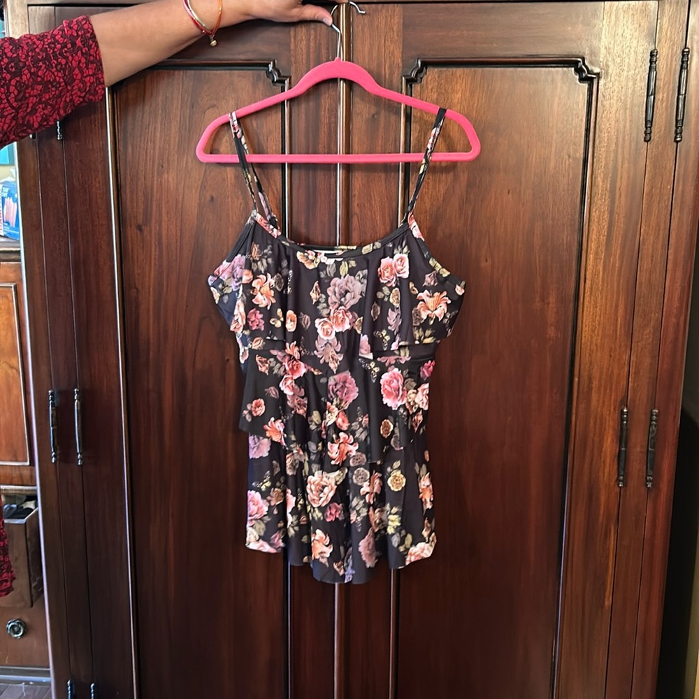 Bathing suit tank 2X but fits more like a 1x